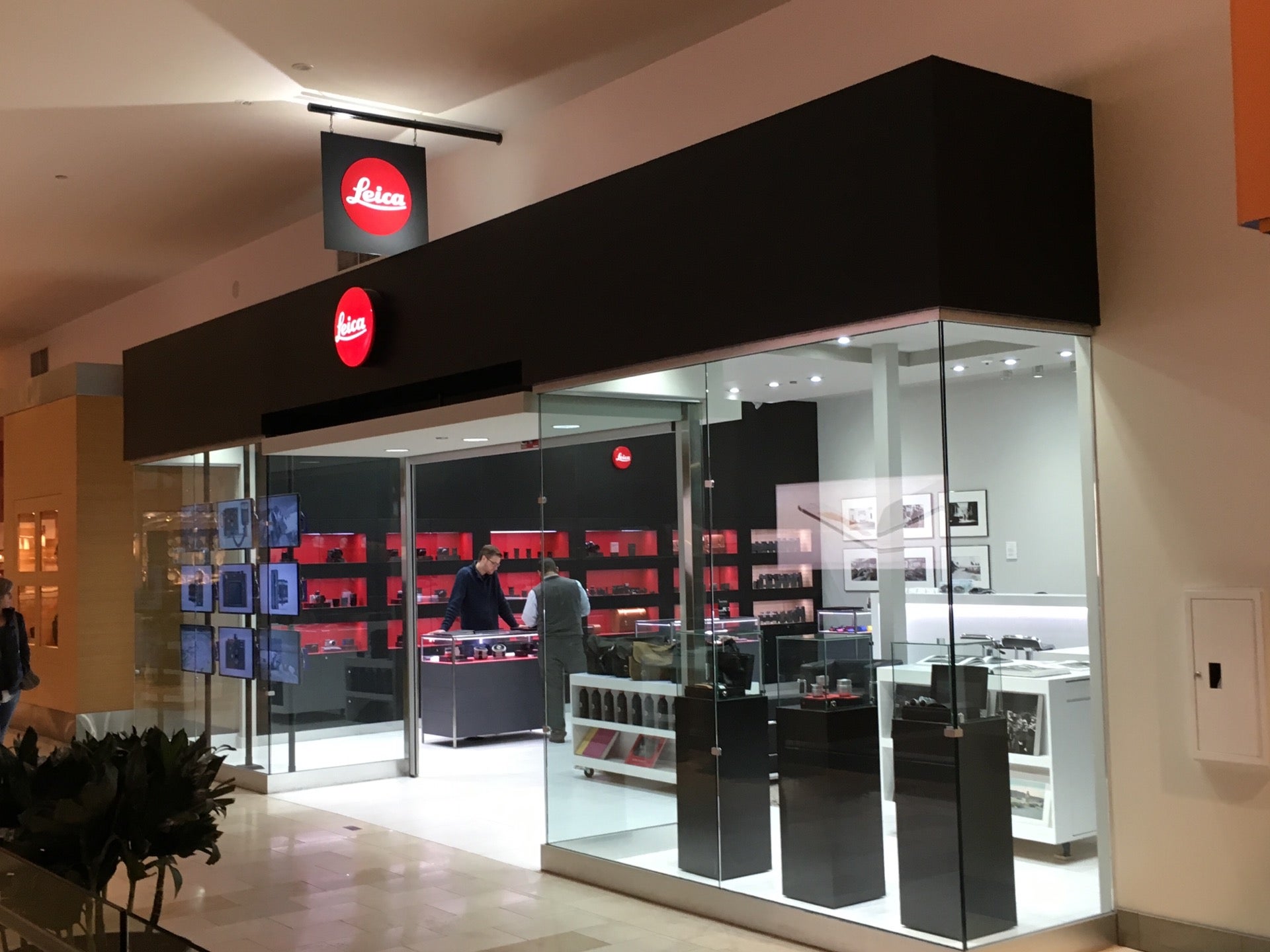 Leica Store Bellevue is Moving to a New Location — LSI - Leica Society  International
