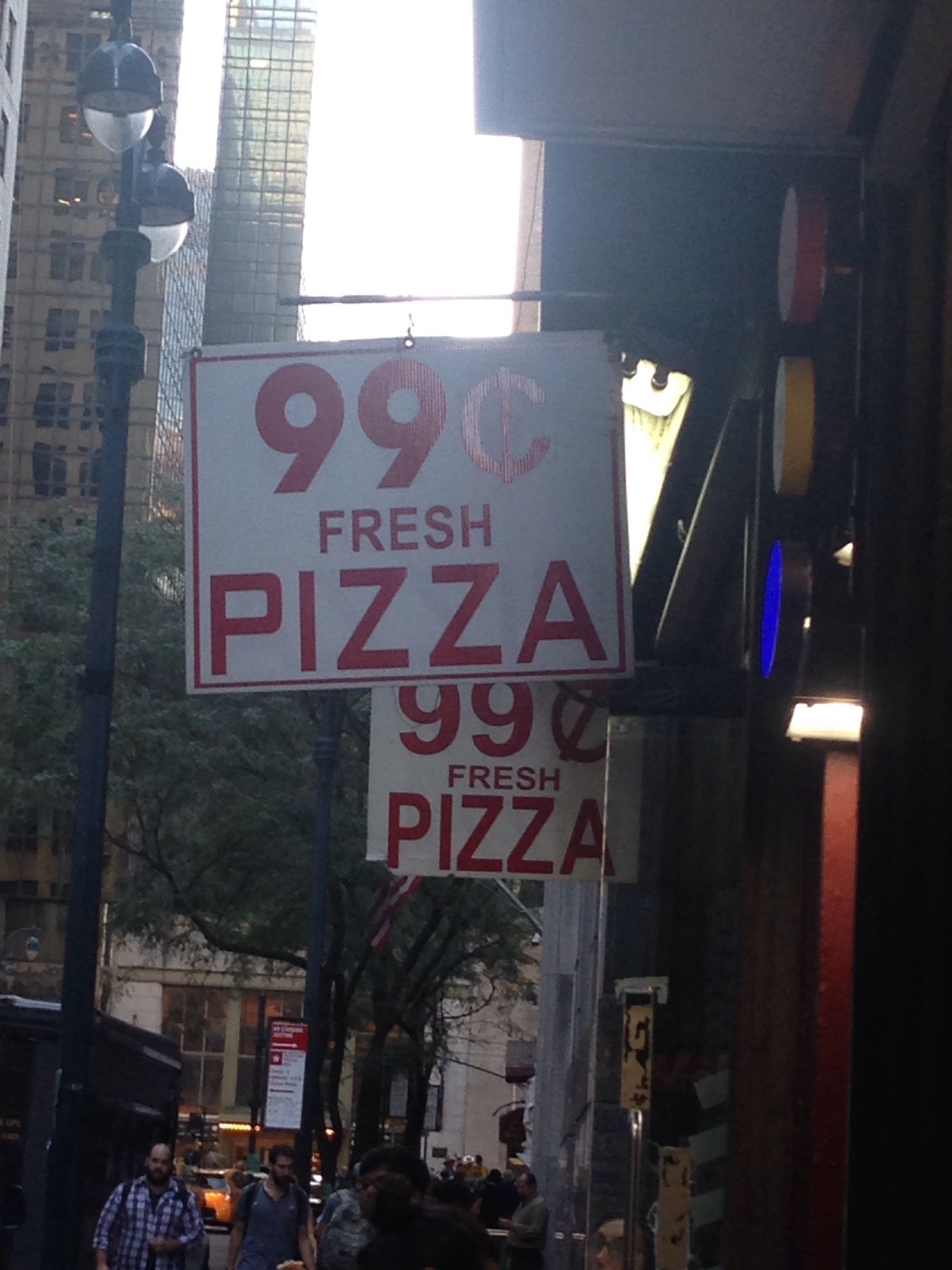 99 CENT FRESH PIZZA, New York City - 473 Lexington Ave, Midtown