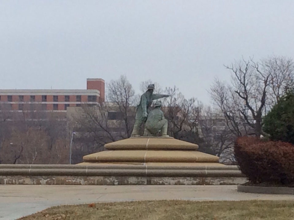 Kansas City Firefighter's Fountain, Kansas City, MO MapQuest