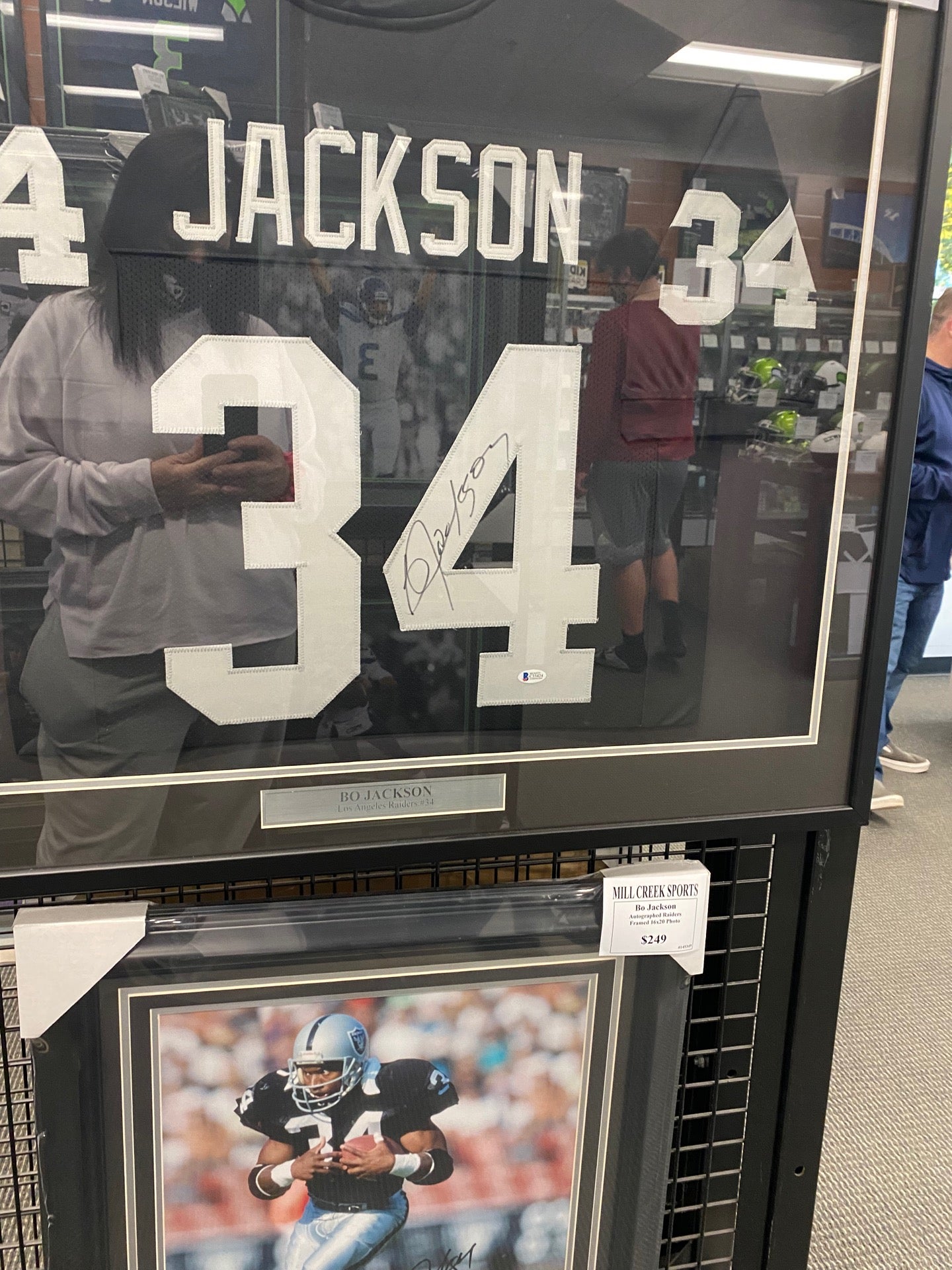 Mill Creek Sports Cards, 15704 Mill Creek Blvd, Ste 5, Mill Creek, WA,  Factory Outlets - MapQuest