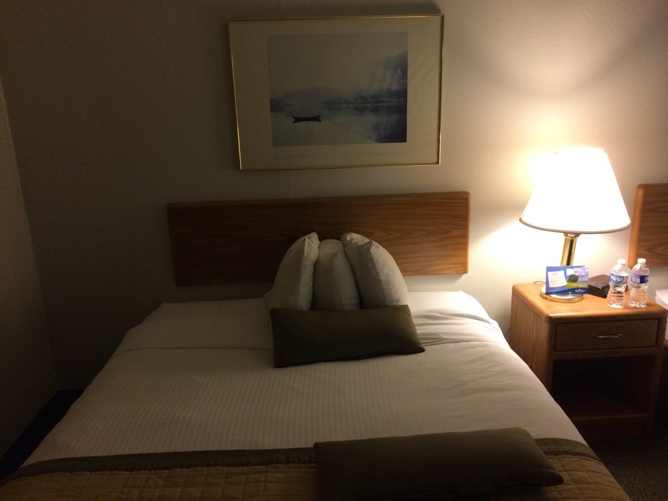 Baymont Inn & Suites, 616 Midland Rd, Janesville, WI, Hotels & Motels