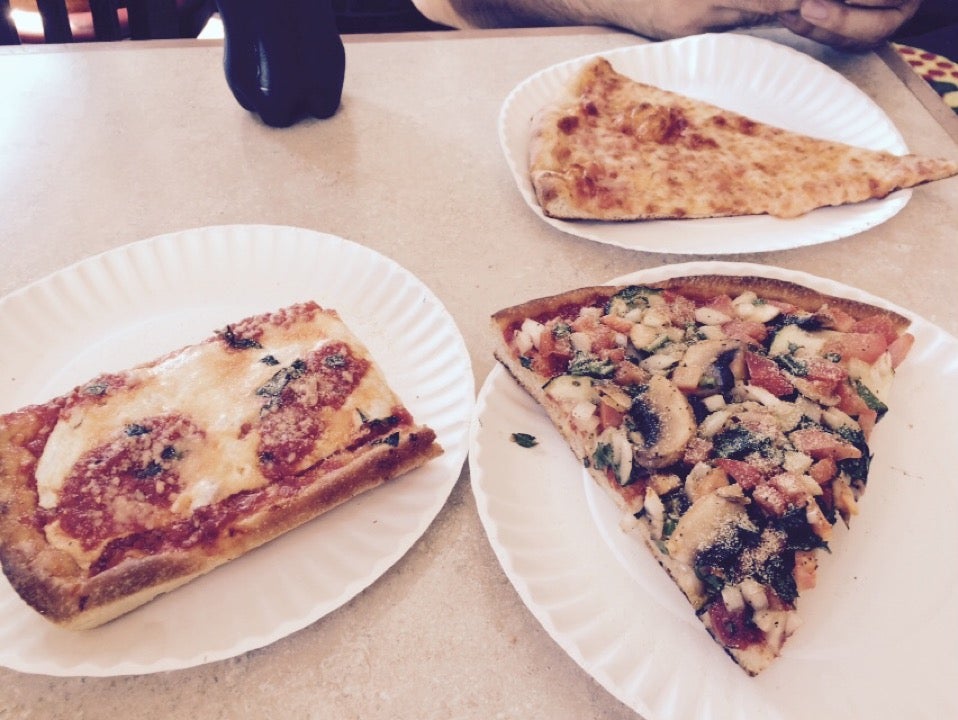 Big Apple Pizza, 700 Blvd, Kenilworth, New Jersey, Eating places MapQuest