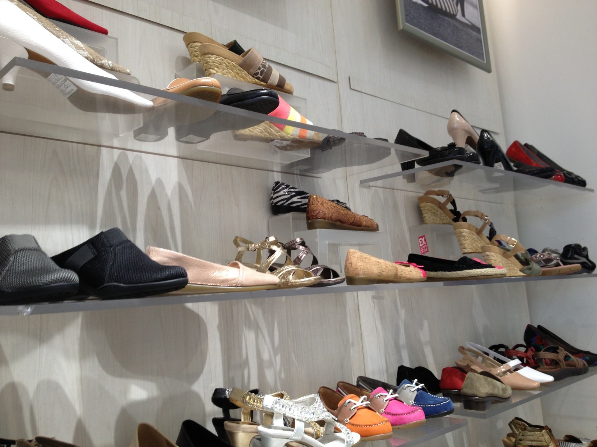 Aerosoles shoes hot sale stores location