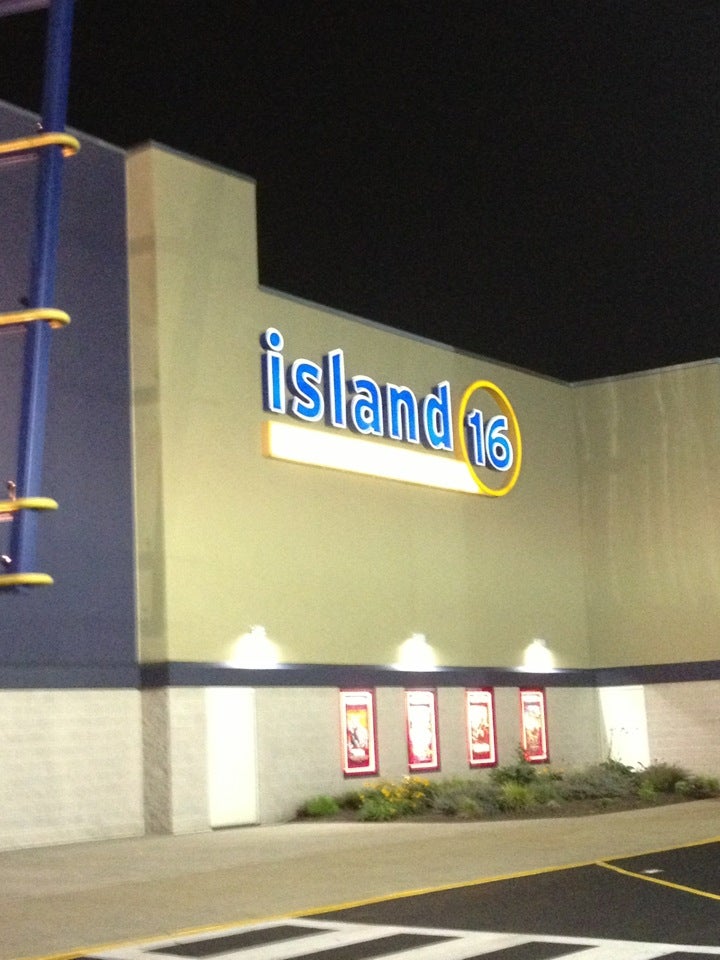Island 16 Cinema de Lux, 185 Morris Ave, Holtsville, NY, Movie Theatres