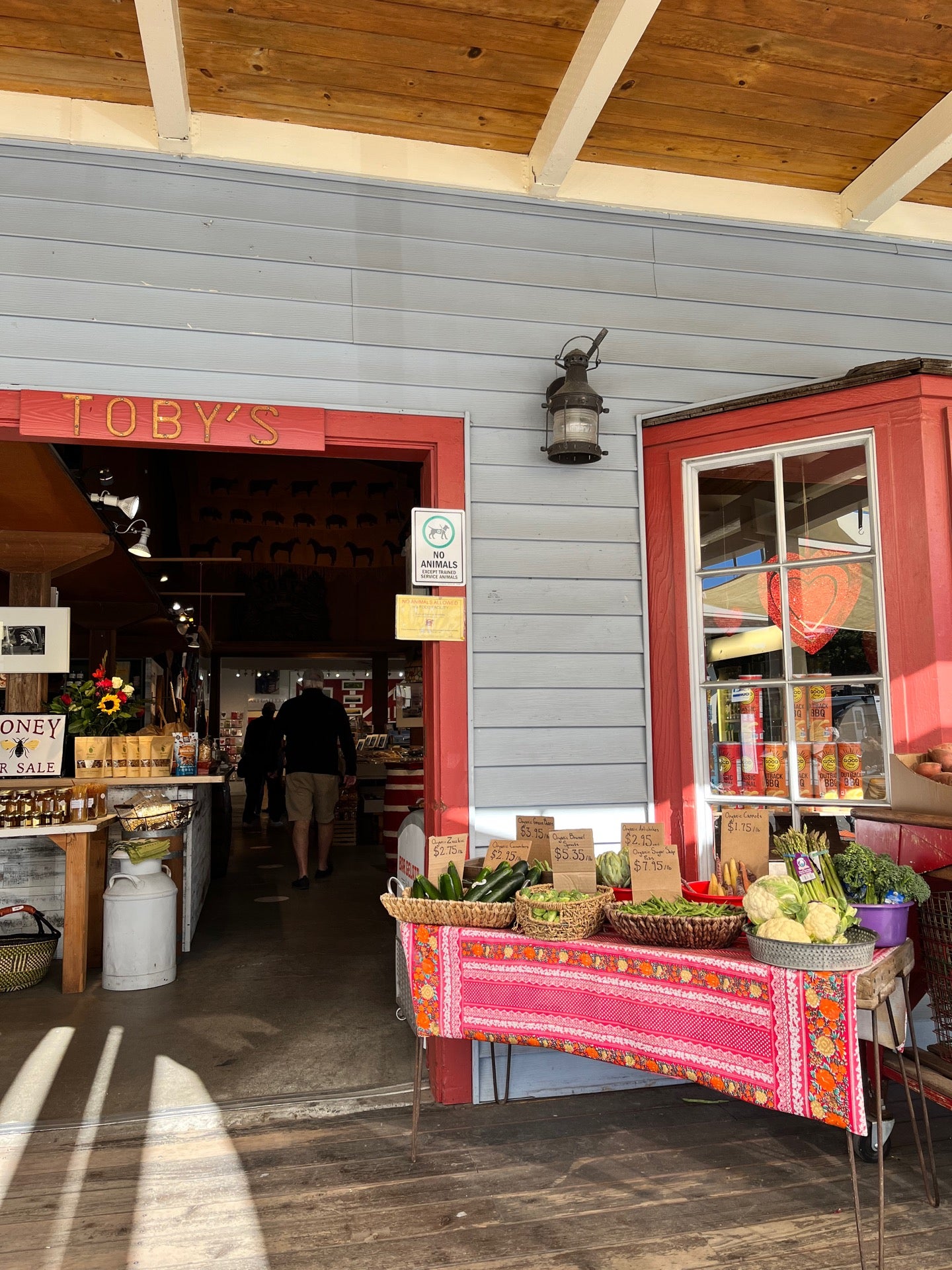 Toby's Feed Barn