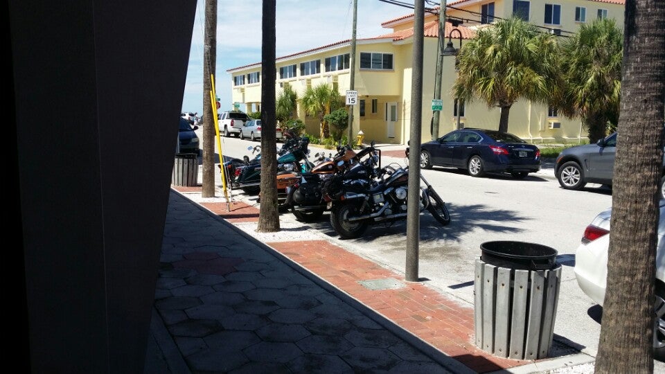 Shadracks Pass a Grille, 114 8th Ave, St Pete Beach, FL, Night Clubs