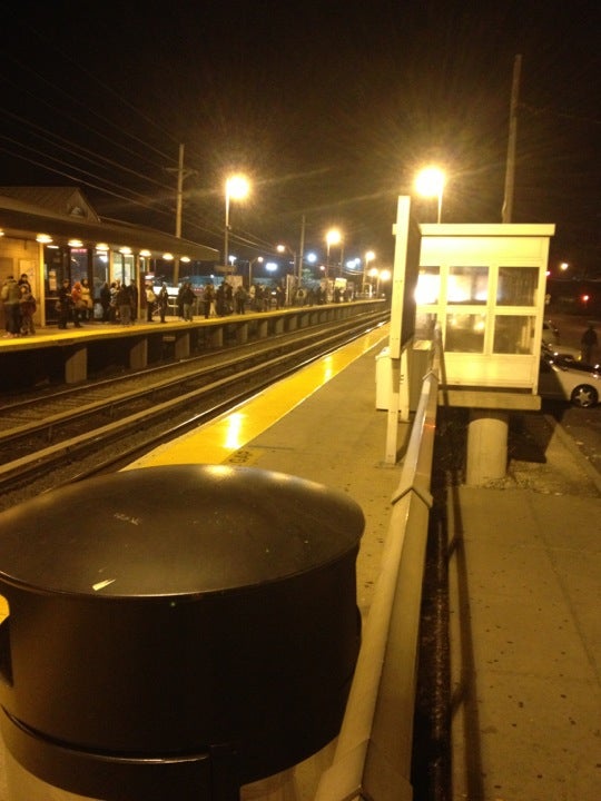 LIRR Deer Park Station, Grant Ave, Deer Park, NY, Commuter Rail Stations MapQuest LIRR Deer Park Station, Grant Ave, Deer Park, NY, Commuter Rail Stations MapQuest