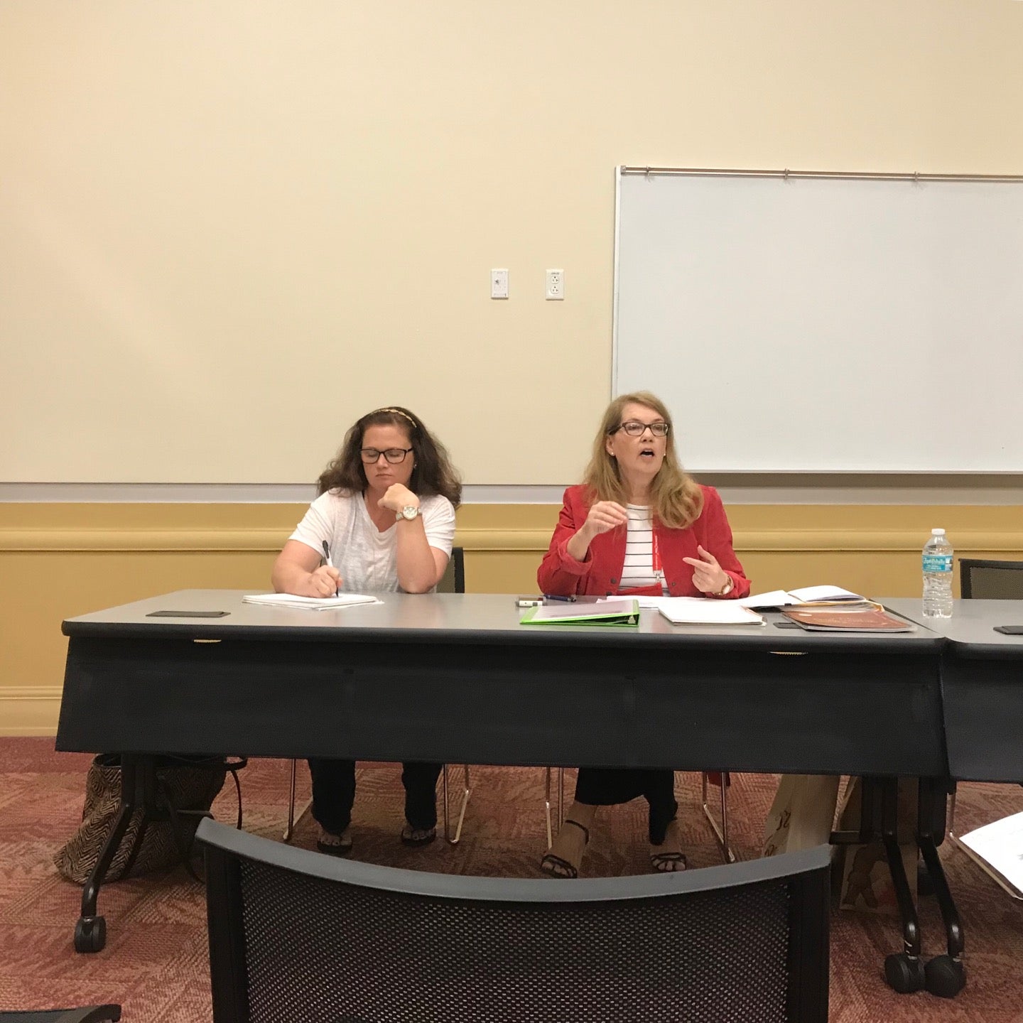 Gulf Gate Public Library, 7112 Curtiss Ave, Sarasota, FL, Commuter Rail