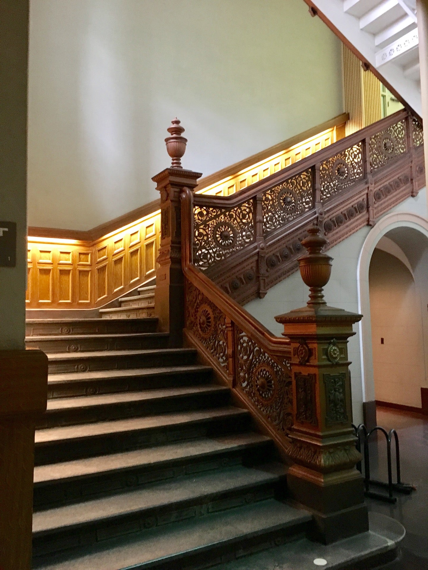 Édifice LucienSaulnier, 155 Rue NotreDame E, Montréal, QC MapQuest