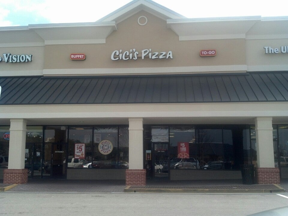 Cicis Pizza, 6050 Peachtree Pkwy, Peachtree Corners, GA, Pizzeria