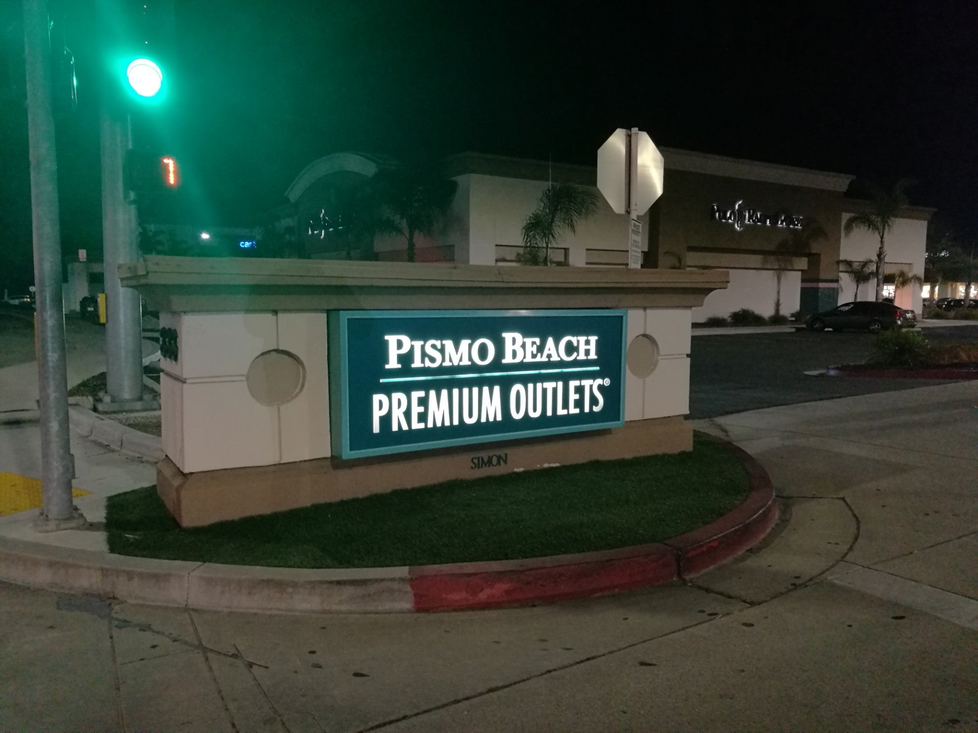 Pismo Beach Premium Outlets, 333 Five Cities Dr, Pismo Beach, CA, Outlet  Center - MapQuest