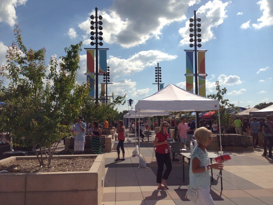 Riverloop Amphitheatre & Expo Plaza, 225 Commercial St, Waterloo, IA