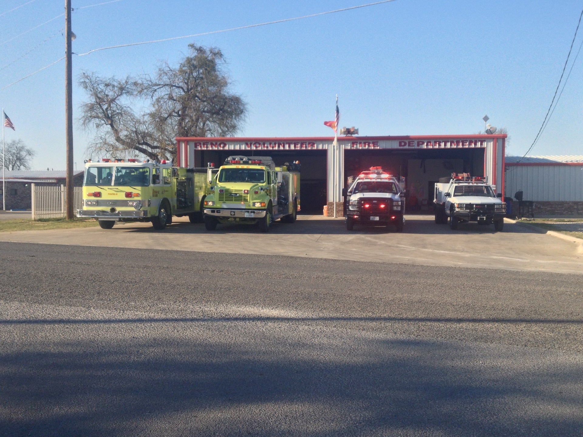 Reno Volunteer Fire Department, 185 W Reno Rd, Azle, TX, Fire