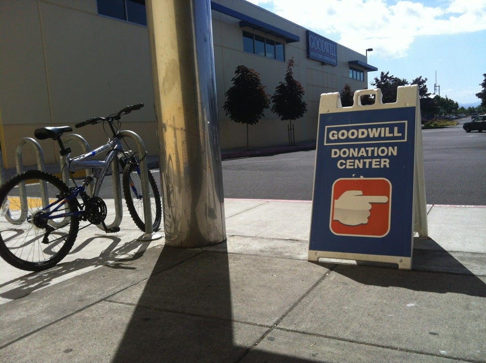 Goodwill Industries Outlet of the Columbia Willamette, 2920 SE Century