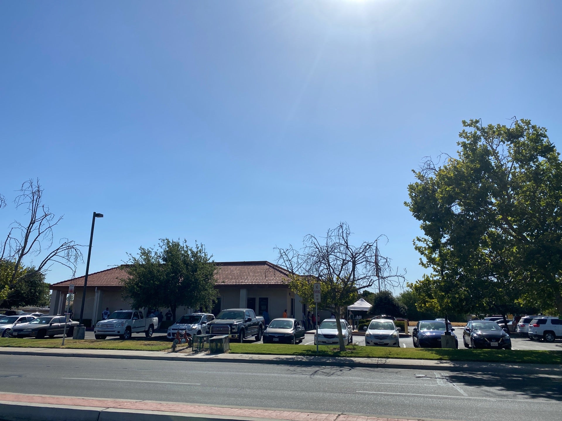 California Department of Motor Vehicles DMV, 701 W Hanford Armona Rd