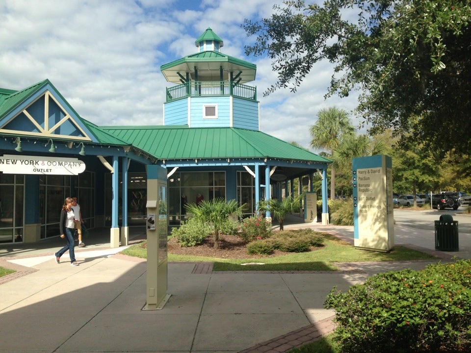 Tanger Outlets Hilton Head, 1414 Fording Island Rd, Bluffton, SC