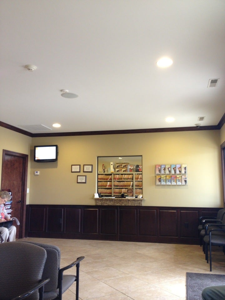 Joseph S Walker MD Tennessee Valley Surgical Group, 2115 Cloyd Blvd