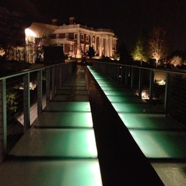 Ruth Holmberg Pedestrian Bridge, 1 Walnut St, Chattanooga, TN, Bridge