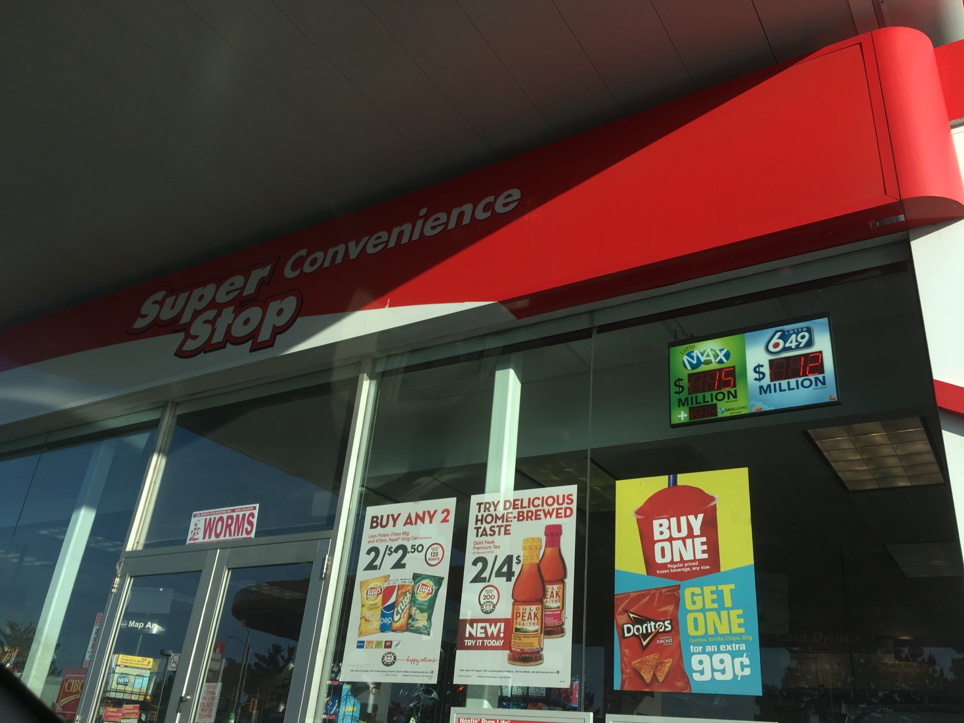 Costco Wholesale Canada Ltd, 415 W Hunt Club Rd, Nepean, ON, Gas