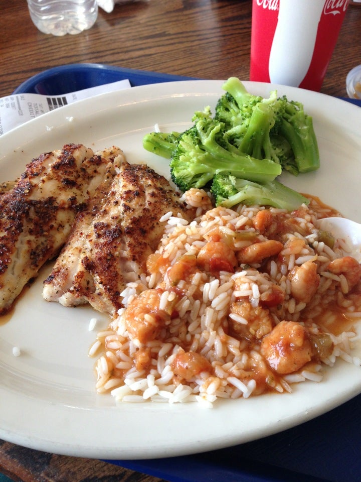 THE BOILING POT - Seafood Restaurant at 3704 Airport Blvd, Mobile