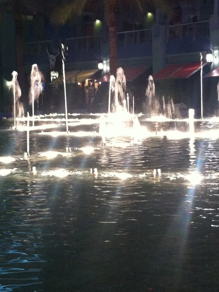 Westgate Interactive Fountain, Glendale, AZ, Water Parks MapQuest