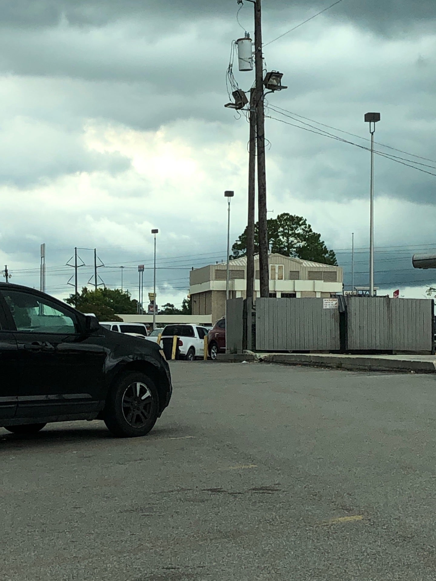 HomeTowne Studios by Red Roof Baton Rouge Sherwood Forest, 11140