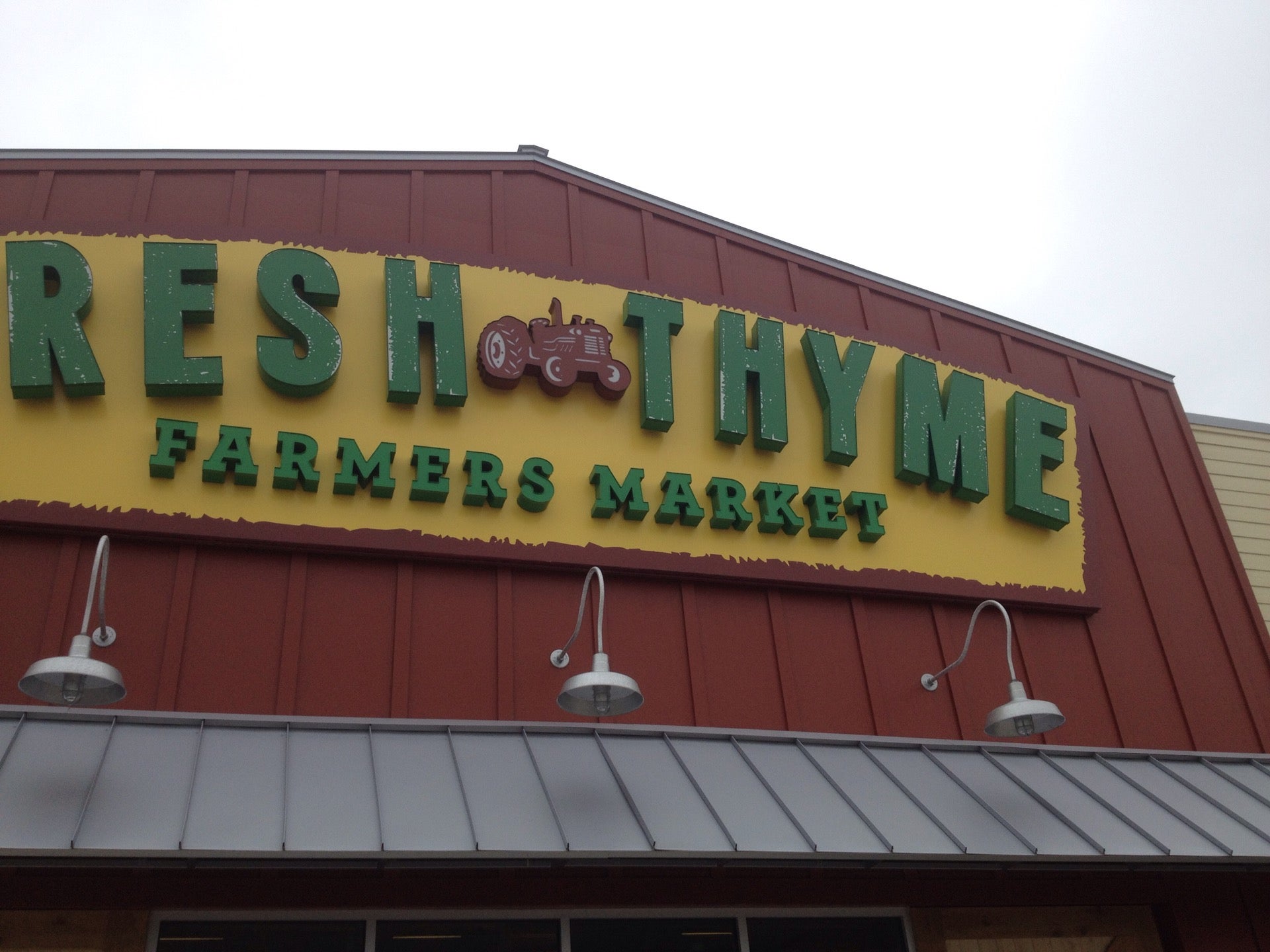 Fresh Thyme changes name and logo