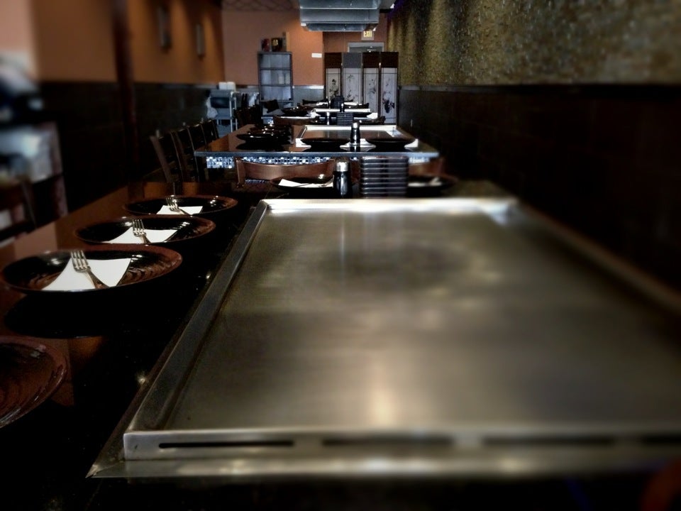 Jasmine Japanese Thai Restaurant, 1855 Sullivan Trl, Easton, PA, Family