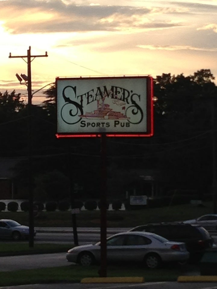 Steamers Sports Pub, 1513 Pierson Dr, Charlotte, NC, Bars and lounges