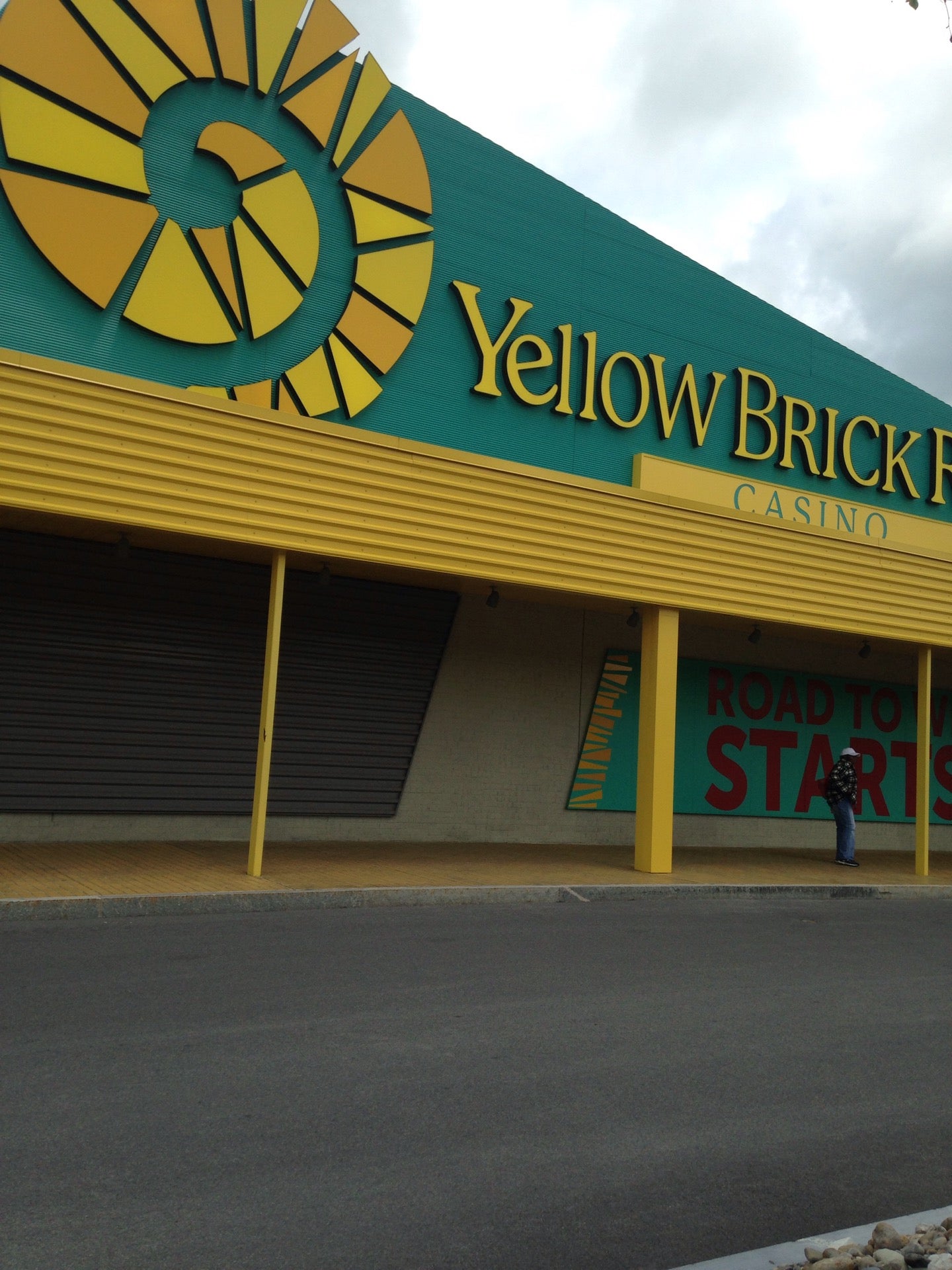 yellow brick road casino in chittenango