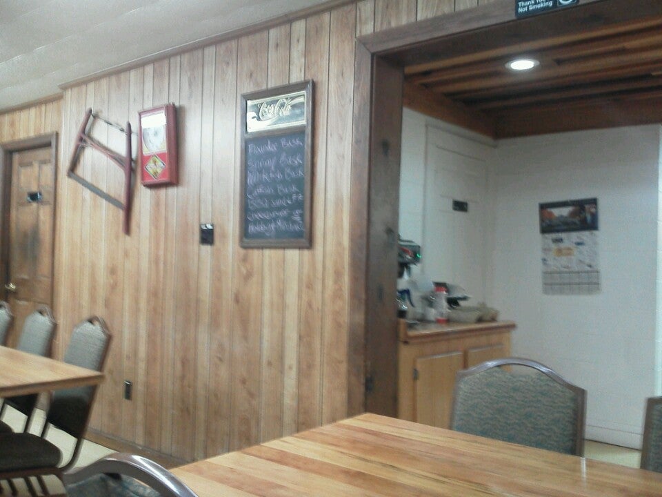 Old Stage Grill, 1801 Old Stage Rd, Yadkinville, NC, Eating places