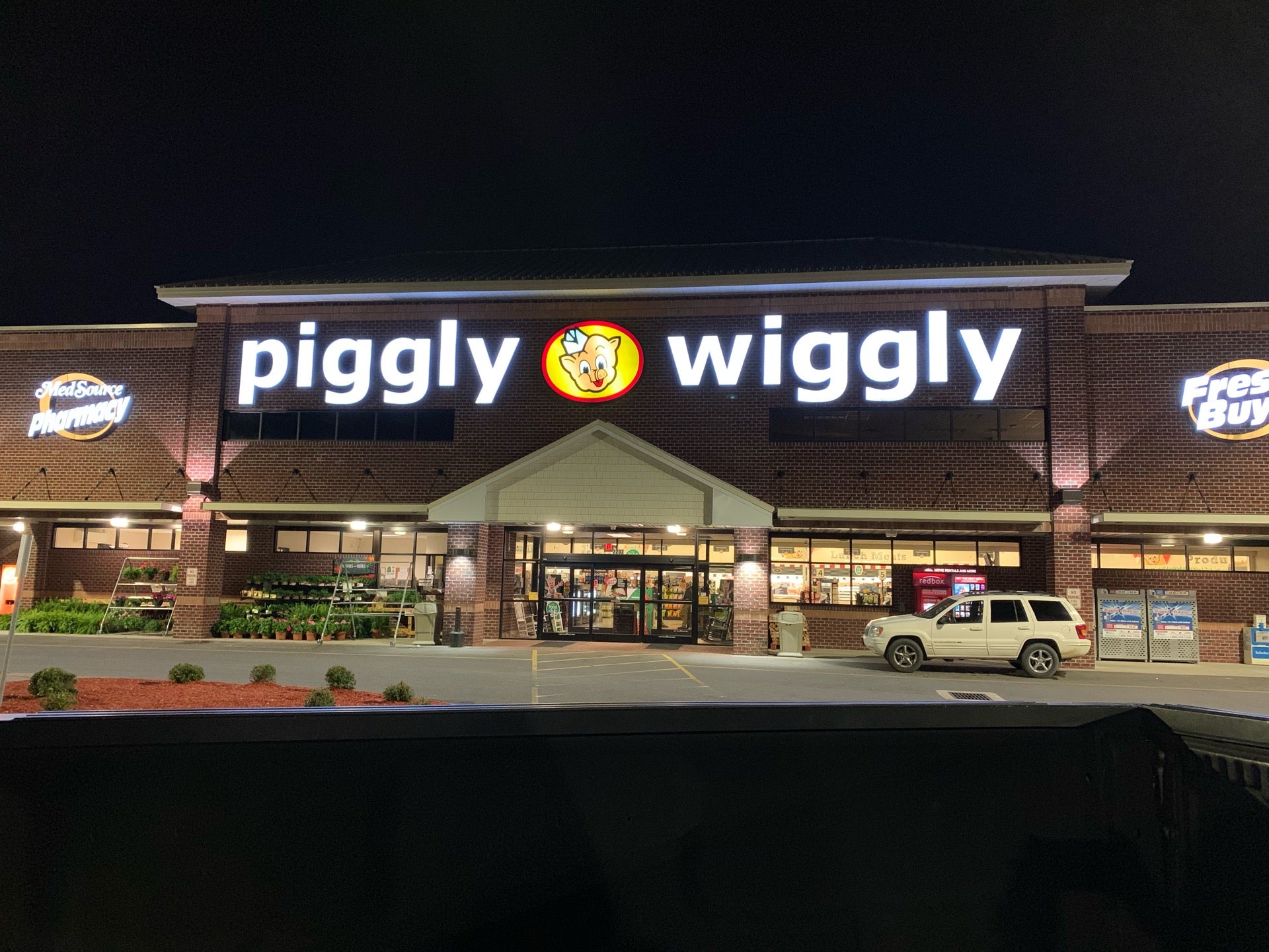Piggly Wiggly, 2240 Highway 258 N, Kinston, NC, Retail bakeries MapQuest