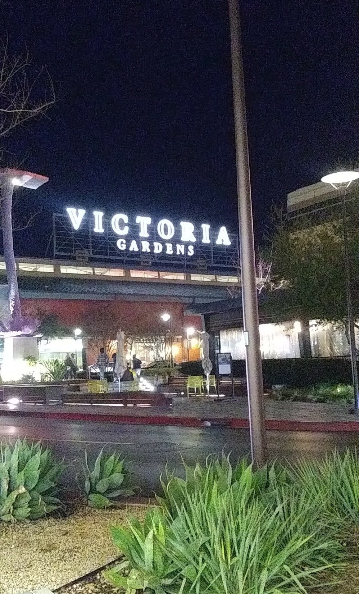 victoria gardens at night