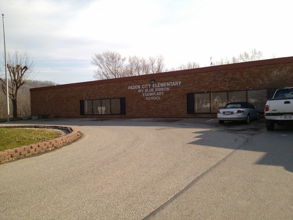 Tyler Consolidated High School, 1993 Silver Knight Dr, Sistersville, WV