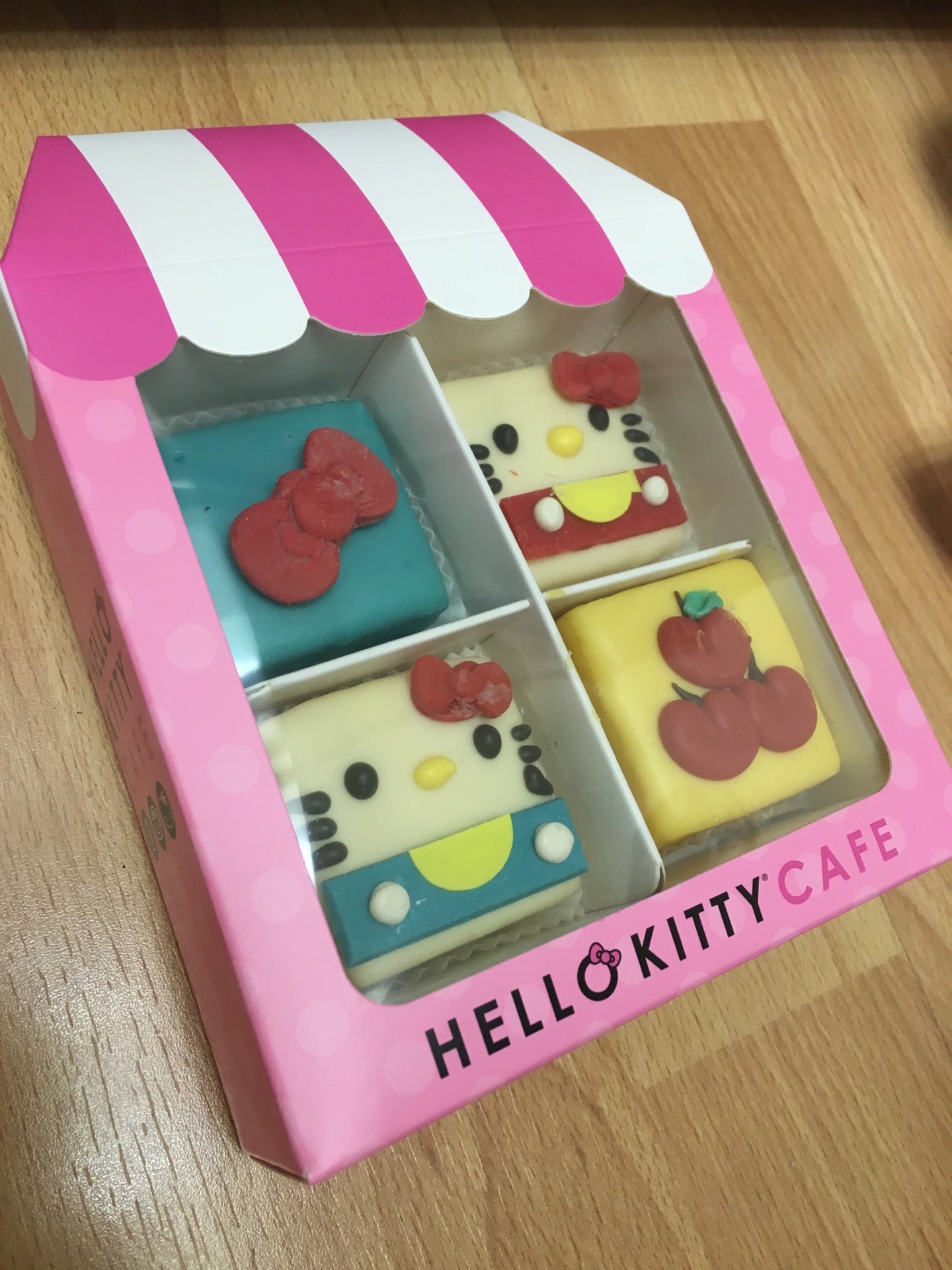 Hello Kitty Cafe, 1450 Ala Moana Blvd, Ste 1034, Honolulu, HI, Bakeries