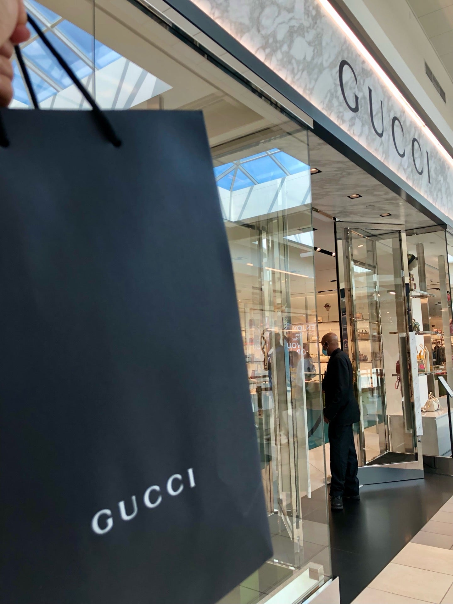 gucci-5220-fashion-outlets-way-rosemont-il-clothing-retail-mapquest