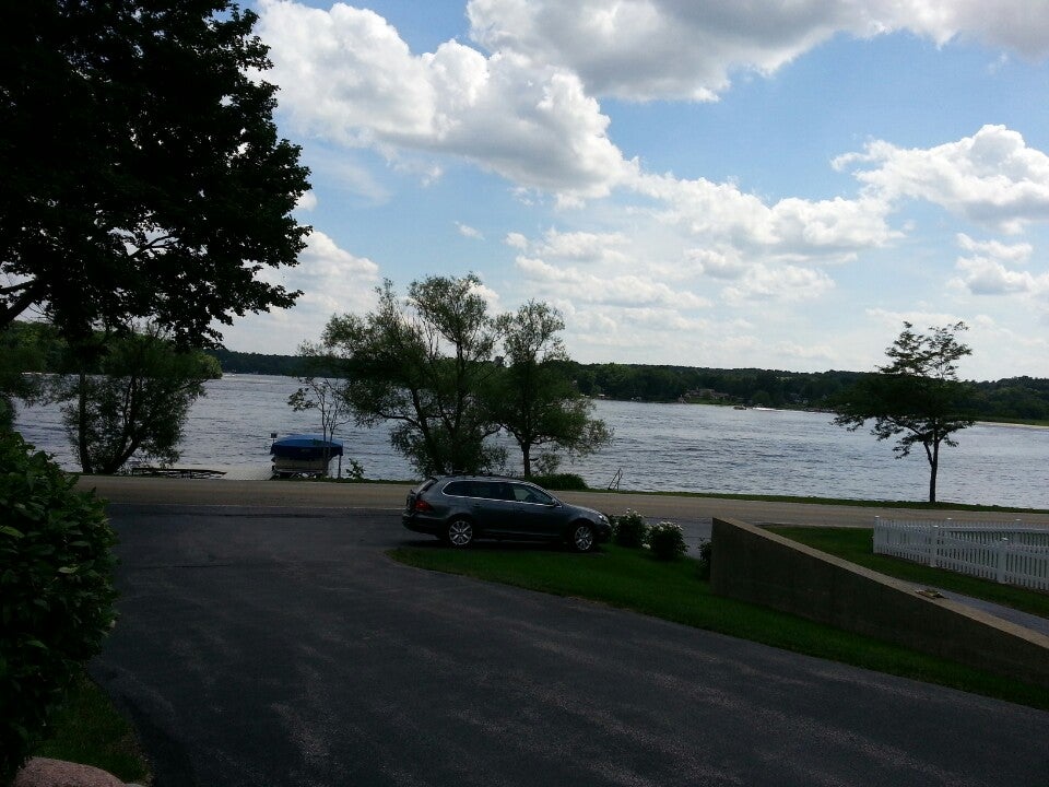 Little Cedar Lake, West Bend, WI, Lake MapQuest