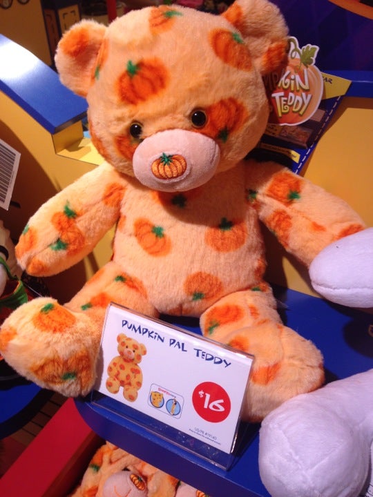 BUILD-A-BEAR WORKSHOP, 320 W 5th Ave 