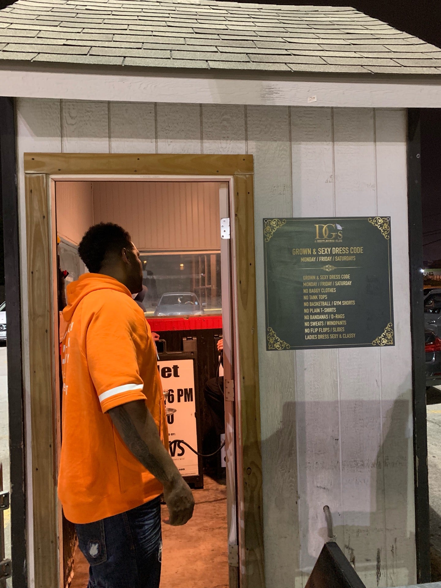 DG's A Gentlemens Club Dallas, 2117 W Northwest Hwy, Dallas, TX, Night