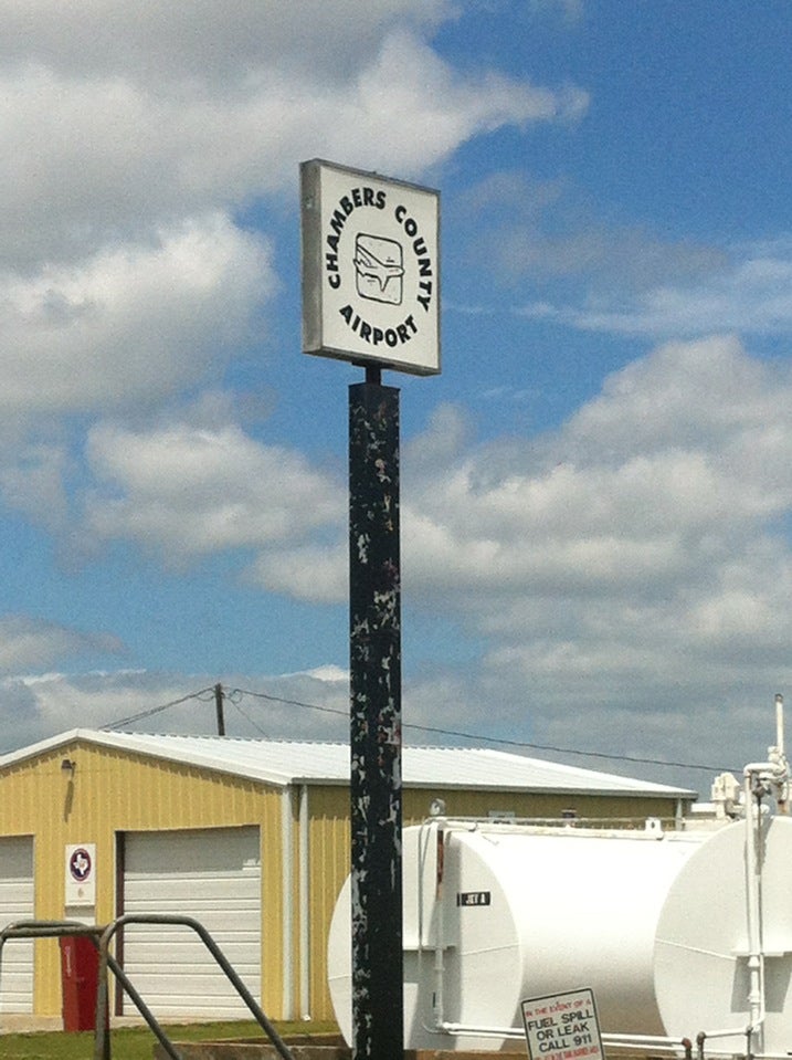 Chambers County Offices, 336 Airport Rd, Anahuac, TX, Air Cargo Service