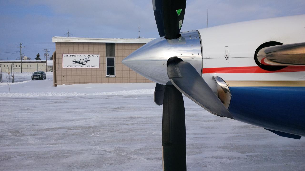 Chippewa County International Airport (CIU), 5315 W Airport Dr, Kincheloe, MI, Major Airports