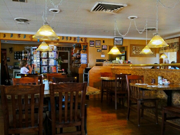 Hillcrest Restaurant, 1106 N Grand Ave, Las Vegas, NM, Restaurants