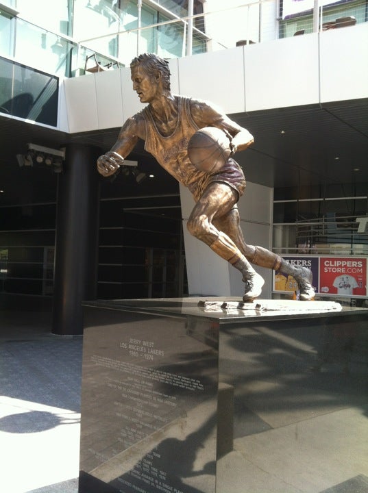 Luc Robitaille Statue, 1111 S Figueroa St, Los Angeles, CA, Art - MapQuest