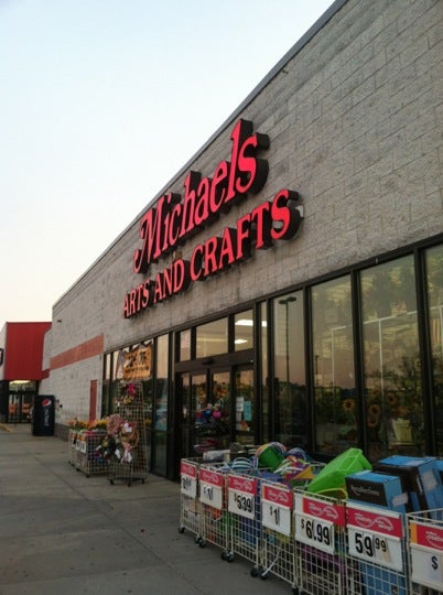 Michaels, 17 Mystic View Rd, Everett, MA, Arts and crafts supplies -  MapQuest
