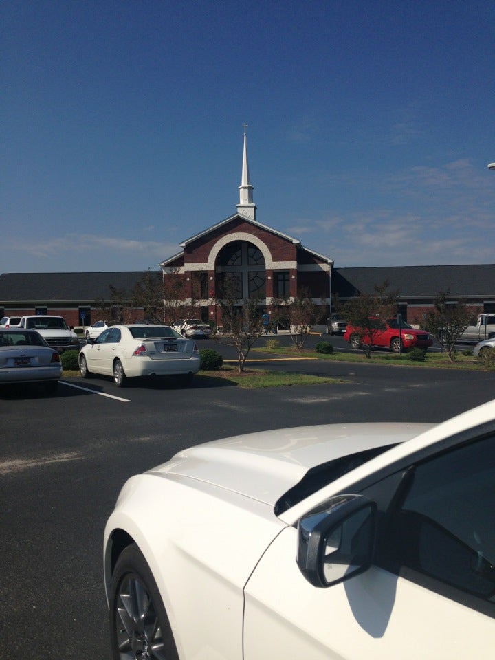 Temple Free Will Baptist Church, 1660 N Governor Williams Hwy