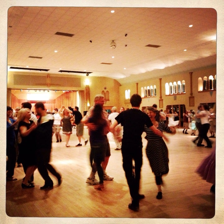 glen-echo-spanish-ballroom-7300-macarthur-blvd-glen-echo-md-night