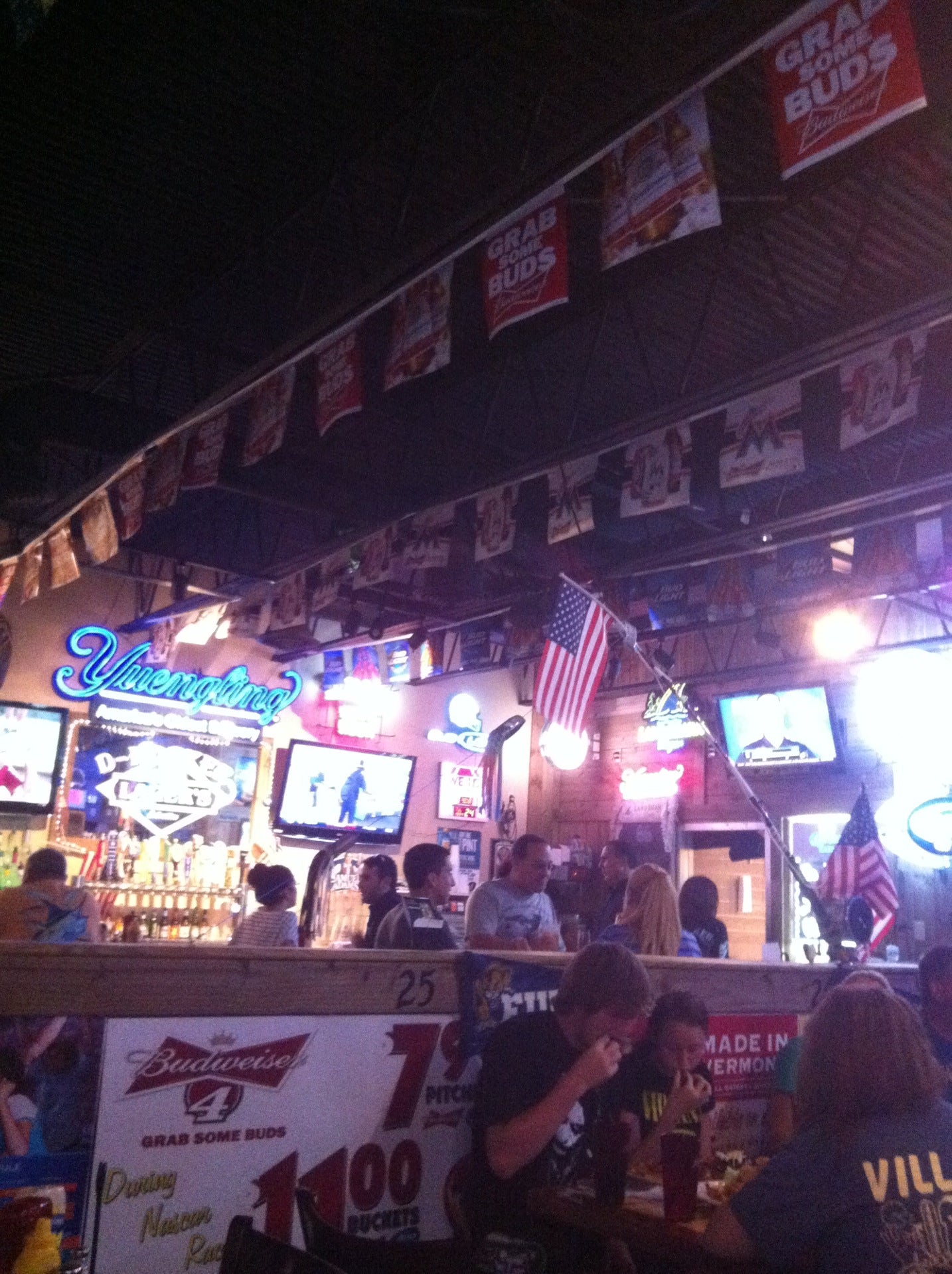 DHooker Sports Bar & Grill, 102250 Overseas Hwy, Key Largo, FL MapQuest