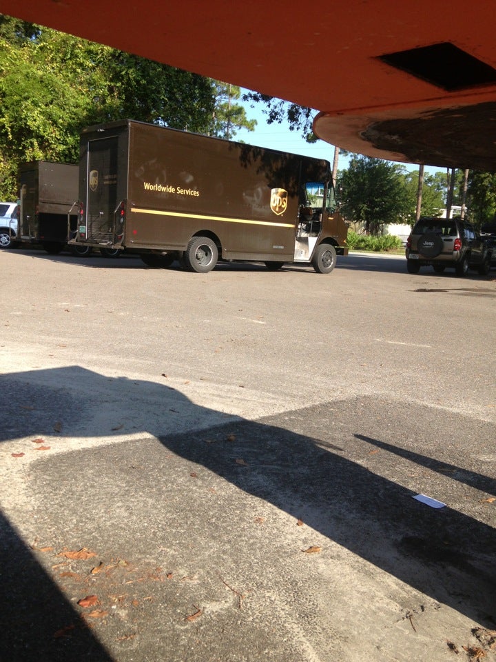 UPS Customer Center, 1941 NW 67th Pl, Gainesville, FL, Package delivery