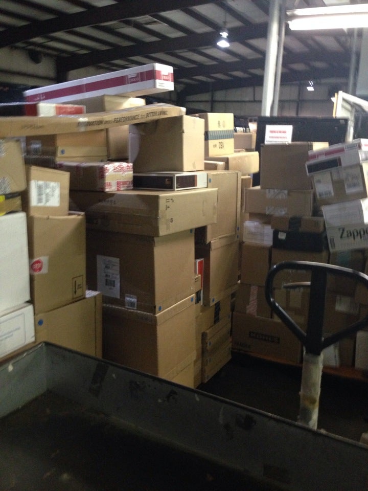 UPS Customer Center, 1941 NW 67th Pl, Gainesville, FL, Package delivery