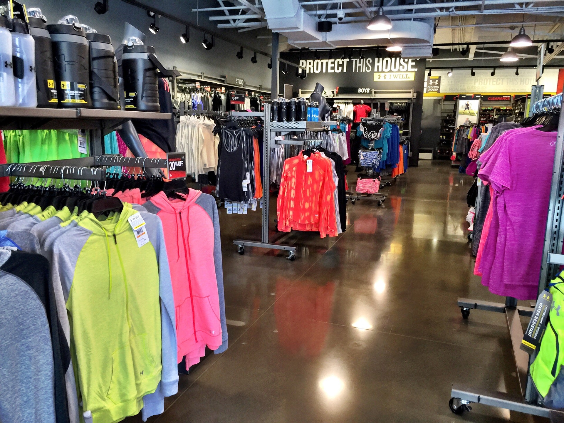 Under Armour Factory House Livermore, 3190 Livermore Outlets Dr